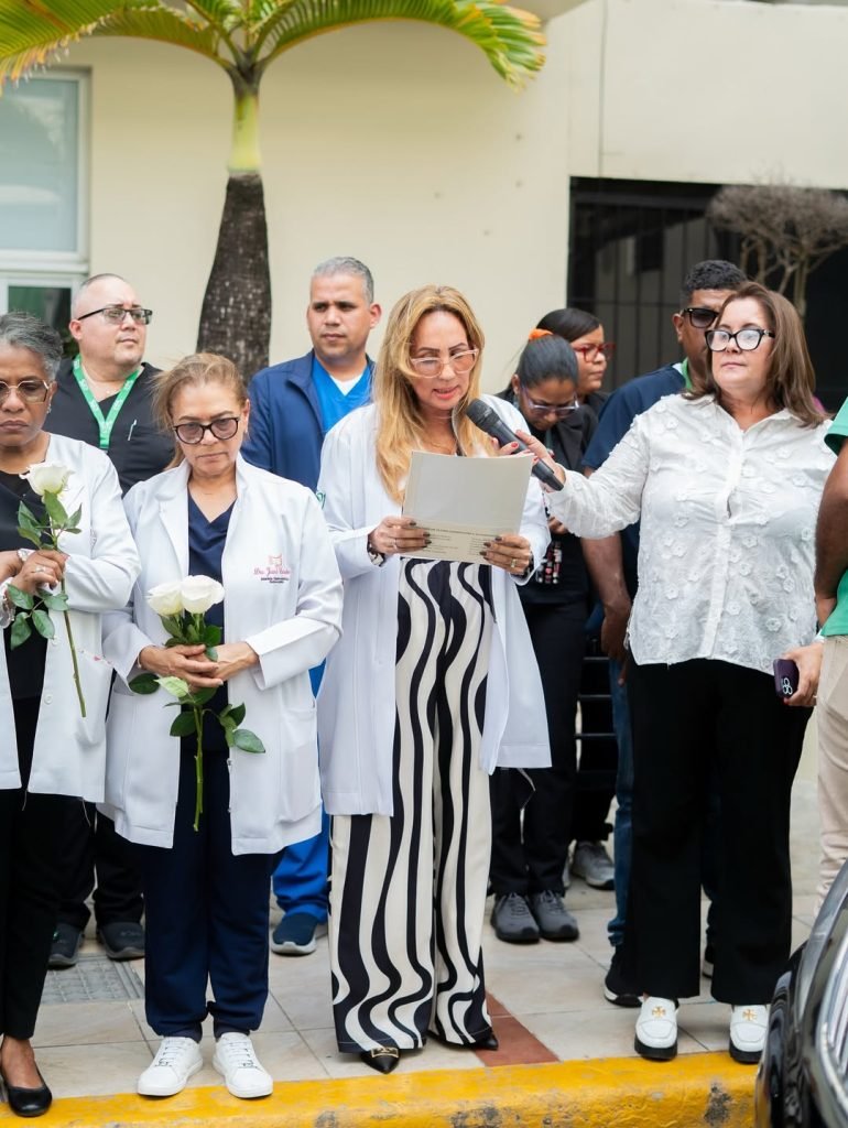 Un adios lleno de gratitud y respeto.Hoy compartimos algunos momentos del acto de despedida a la 3