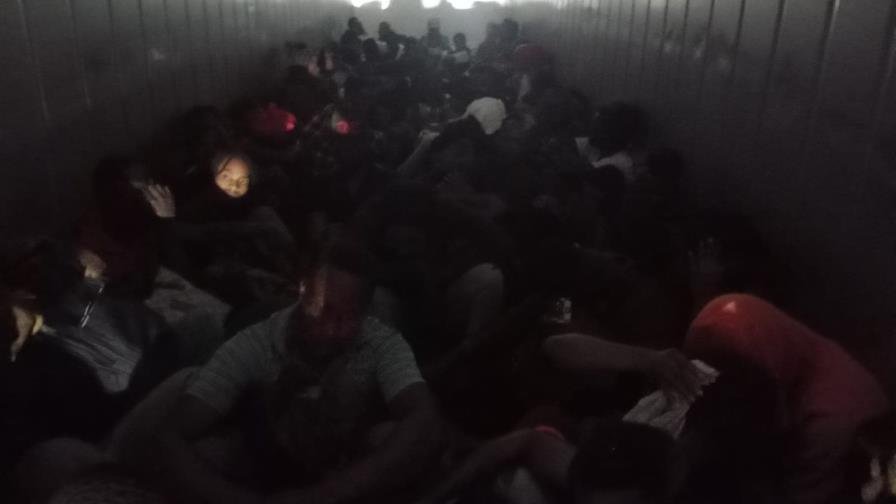 interceptan contenedor con mas de 60 indocumentados haitianos dba2f3c8 focus 0 0 896 504