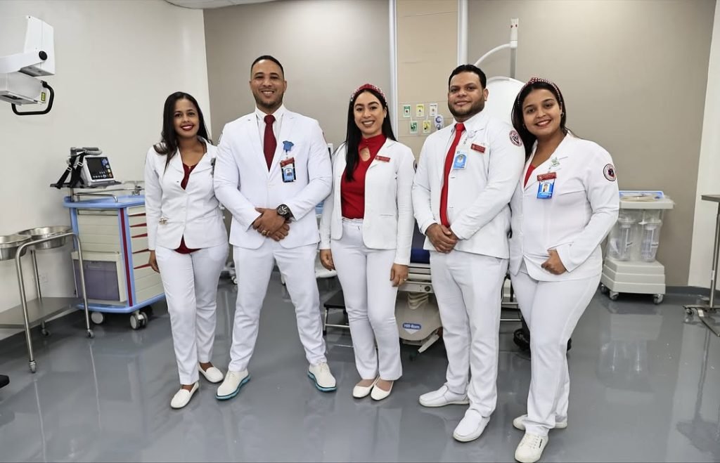📍La provincia Duarte avanza con mas salud para su gente. ✅ 🎉Es oficial hoy celebramos que San 9