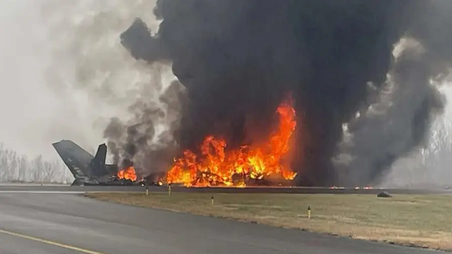 accidente-de-avion-carolina-del-norte-deja-victimas-mortales-2c794718-focus-0-0-896-504.jpg