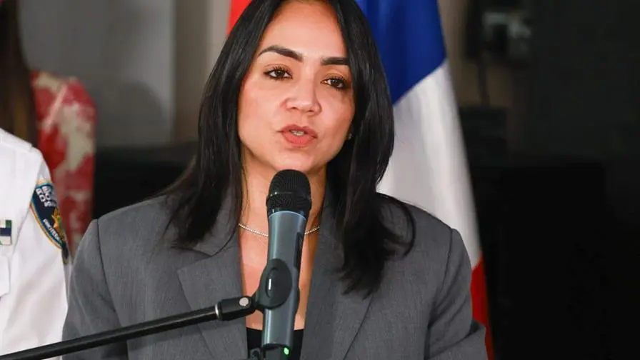 gobierno-flexibiliza-horarios-expendio-bebidas-alcoholicas-navidad-07c91bae-focus-0-0-896-504.jpg