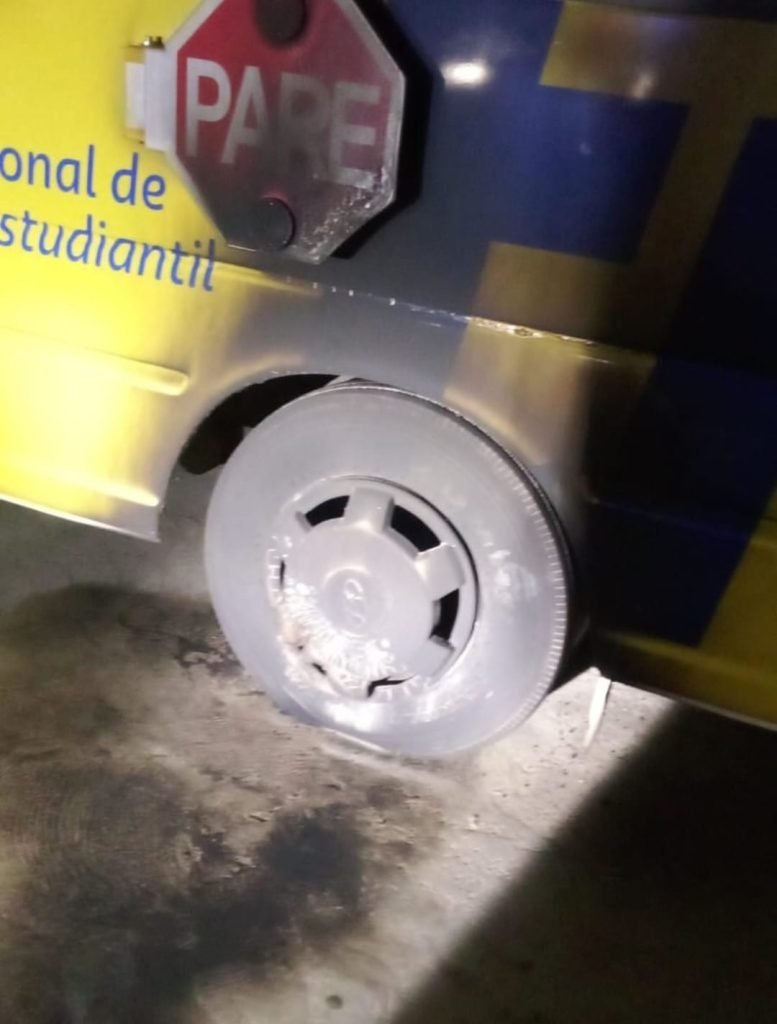 Apresan cuatro menores por intento de incendio a autobus escolar en SPM 2