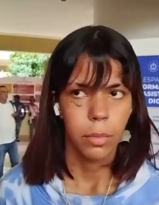 Joven apuñalada cambia su versión y defiende a su expareja en Santiago