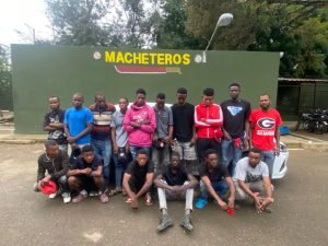 Ejército Intercepta a 26 Haitianos Indocumentados en Valverde Durante Operativo