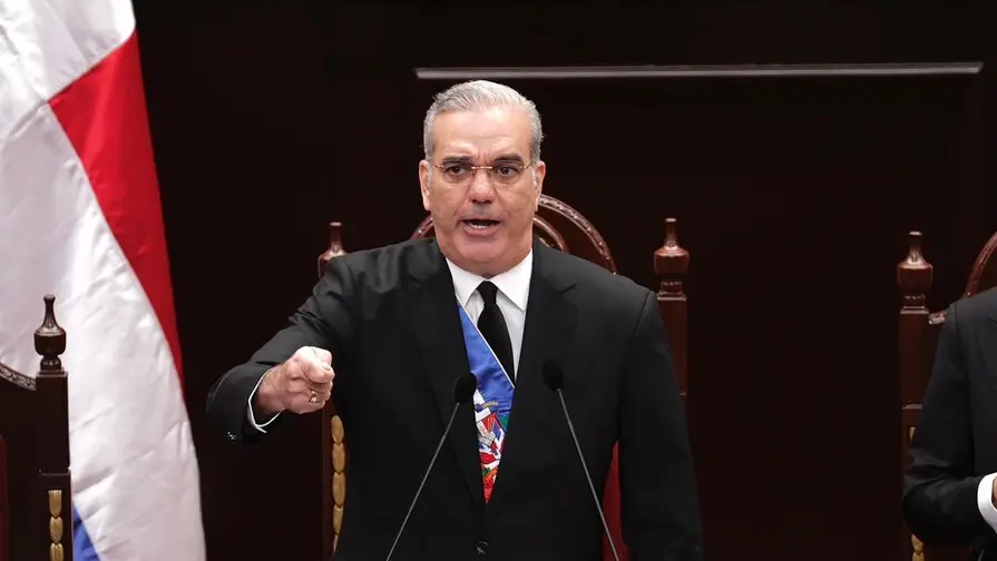 abinader-advierte-caso-senasa-llegara-hasta-las-ultimas-consecuencias-7475c4d6-focus-min0.01-0.39-896-504.jpg