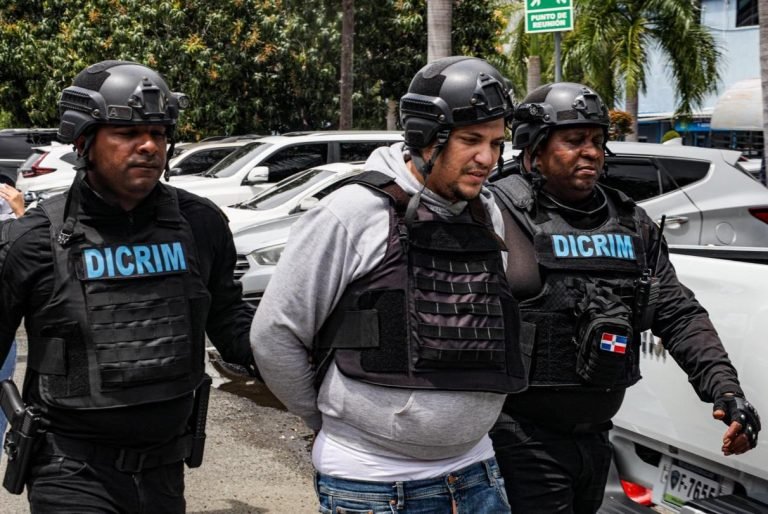 PN Captura a “Nuno”, Uno de los Más Buscados por Asalto a Joyería en Santo Domingo Este