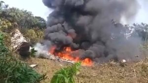 Accidente de avión militar en Colombia deja 48 sobrevivientes, 125 a bordo