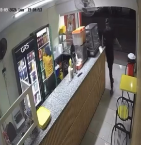 PN activa búsqueda de hombre acusado de intento de robo en Villa Hermosa