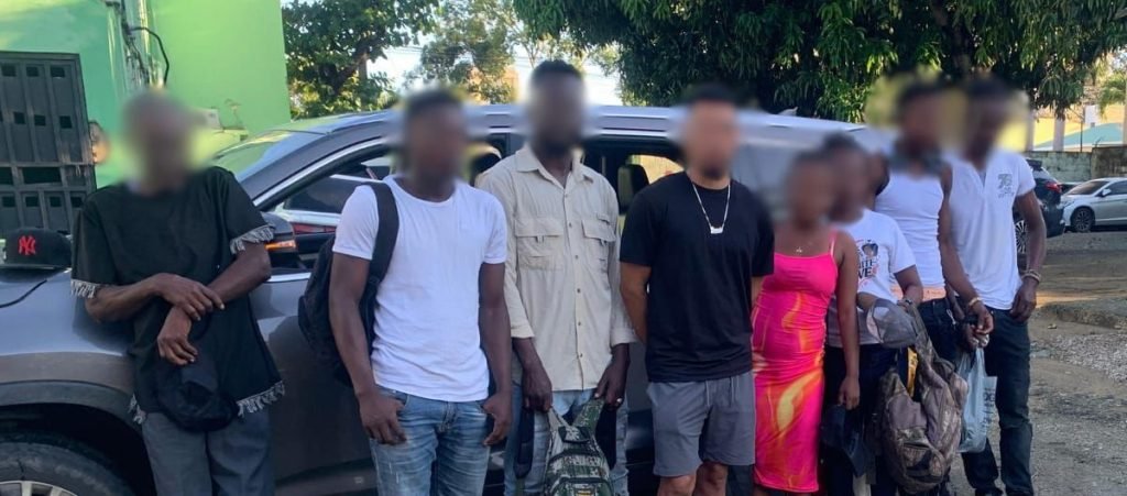 DGM investiga dominicano traficaba en Santiago Rodriguez siete haitianos en jeepeta 2