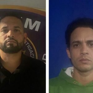 Policía Cibernética detiene a dos hombres por fraude digital y extorsión en Santiago