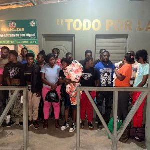 Desmantelan presunto centro de acopio de indocumentados en Dajabón