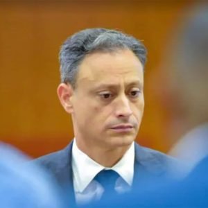 Tribunal levanta impedimento de salida a Jean Alain Rodríguez para estudios médicos