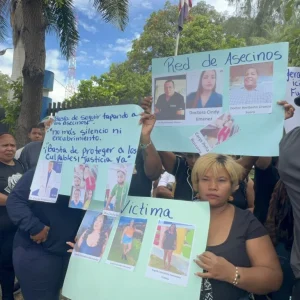 Familia de joven fallecida en cirugía estética protesta por inacción de las autoridades