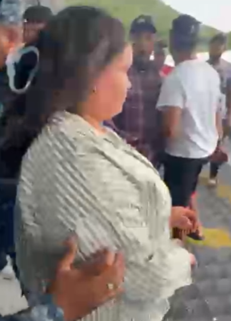 Detenidas Cuatro Mujeres en Baní por Intento de Robo en Tienda Amistad