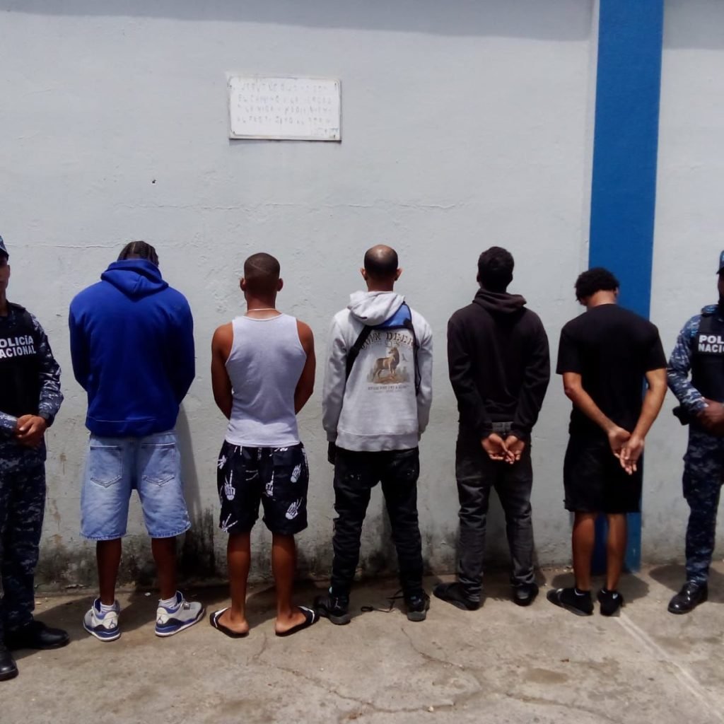 Hombres acusados de robo en Sabana Perdida Foto PN 1