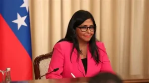 Delcy Rodríguez denuncia que Reino Unido le negó acceso a evidencias en la CIJ