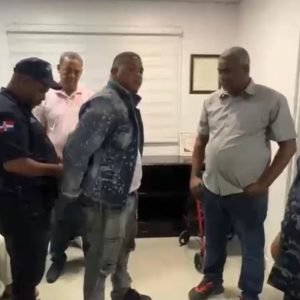 Tres hombres acusados de tentativa de homicidio se entregan voluntariamente en Santiago