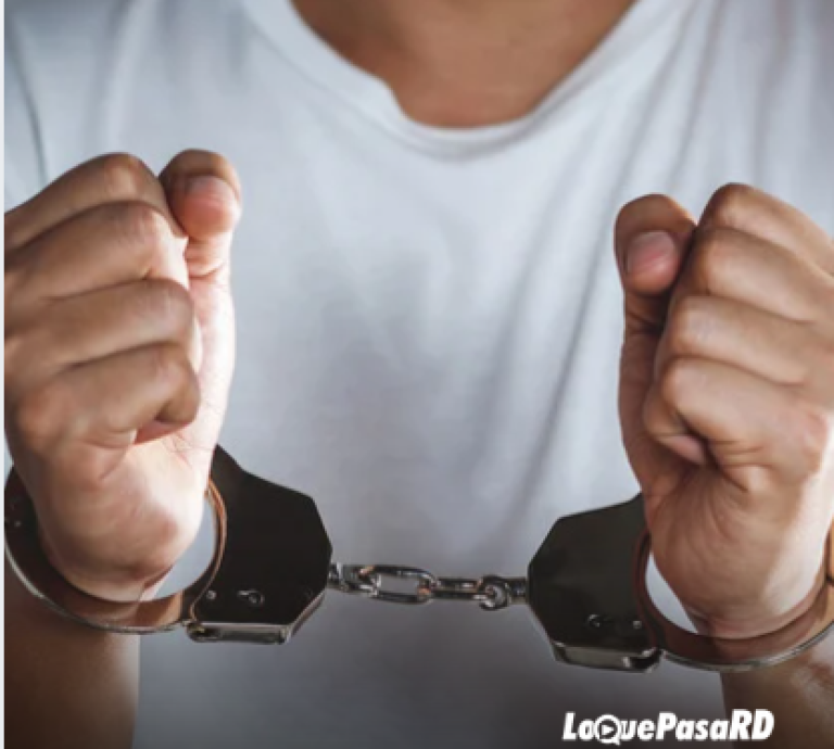 Arrestan en Haina a hombre por amenazar a su expareja tras agresión a menor