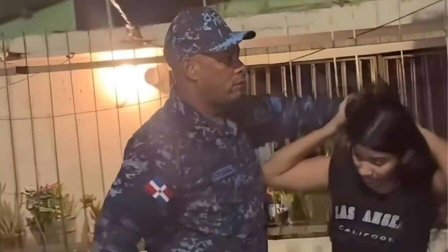 querella-contra-coronel-policia-por-agresion-en-los-mina-1fd1021a-focus-min0.02-0.11-896-504.jpg