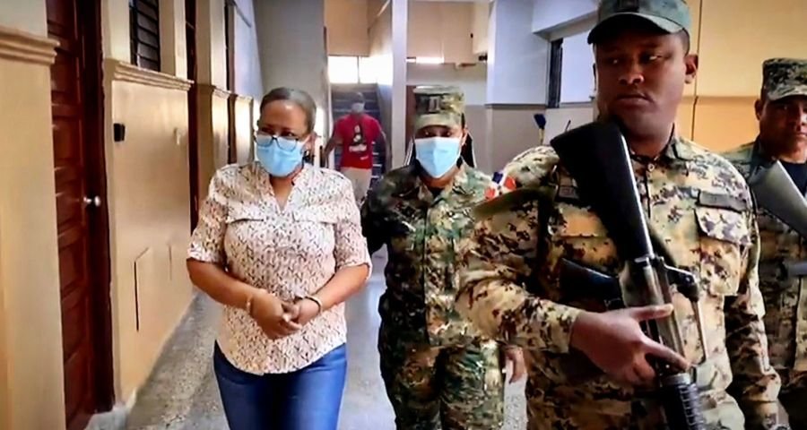 tribunal-niega-libertad-a-elena-marizan-por-caso-lohara-tavarez.jpeg