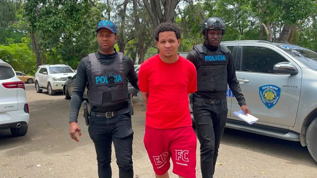 Cristofer Manuel Espinal Fernandez acusado de dos homicidios