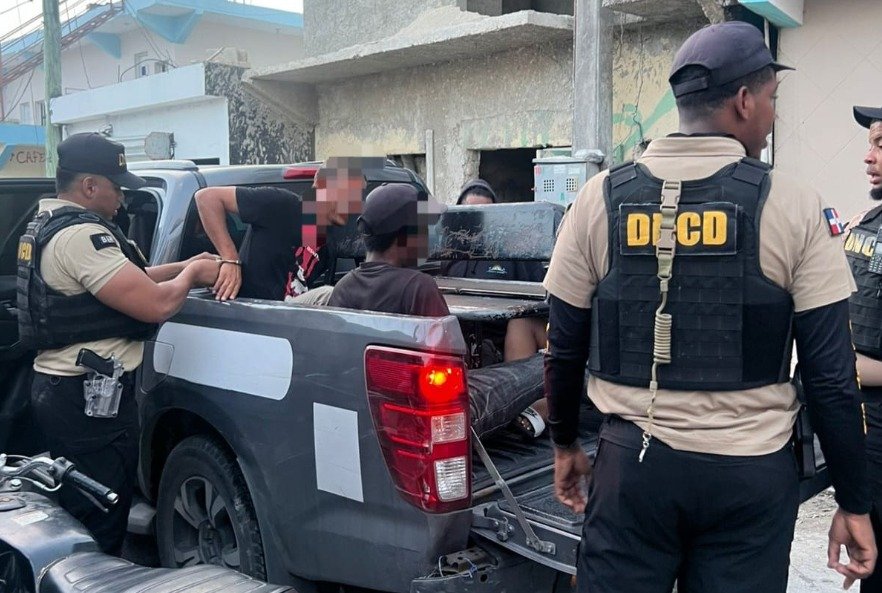 Detenidos-en-Veron-Punta-Cana.jpg