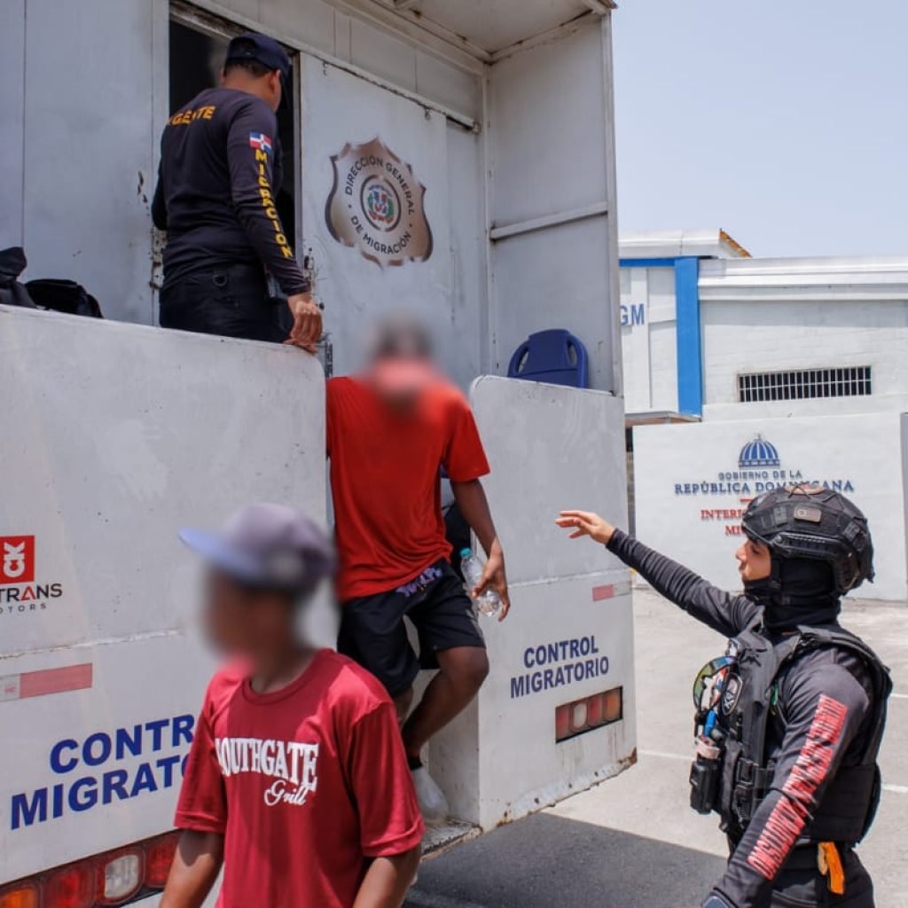 Migracion deporto 1190 indocumentados este martes por pasos fronterizos con Haiti 1