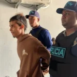Fue extraditado desde Haití alias "El Pollito", el presunto autor del dantesco crimen en Santiago donde mató a su amigo en una fiesta de cumpleaños.