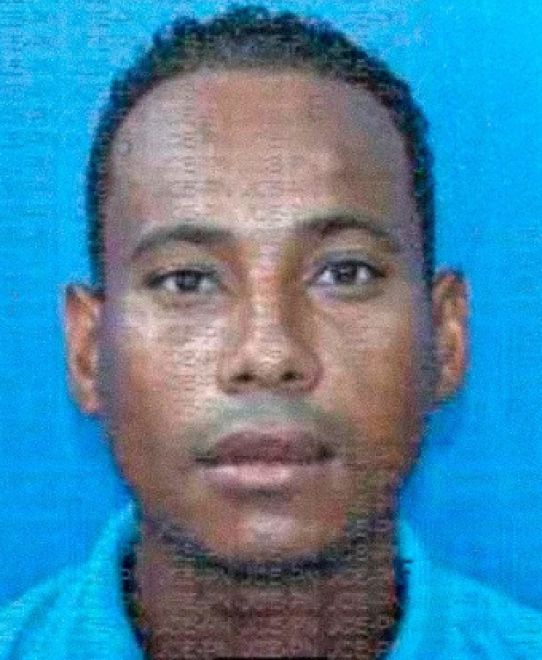Apresan hombre acusado de homicidio en Montecristi y ocupan armas ilegales durante allanamiento