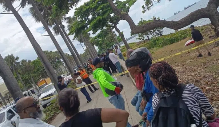 Recuperan cadáver de joven en el Malecón de Santo Domingo; investigan el caso