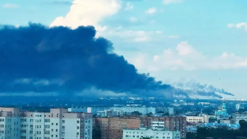 drones ucranianos atacan refineria Syzran Rusia