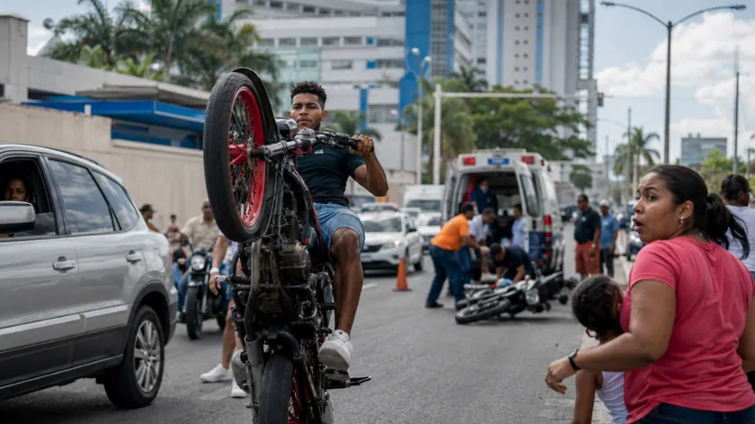 La imprudencia de motoristas a alta velocidad
