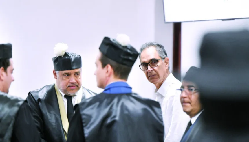 Santiago Hazim y abogado Miguel Valerio notifican a Camara de Cuentas