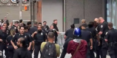 La policía le dispara a un sospechoso de robo en Times Square