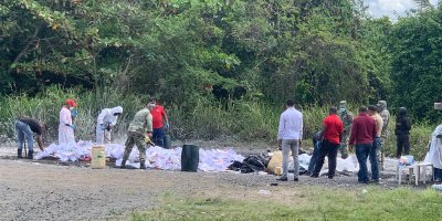 Miembros de Inacif quemando drogas Foto Inacif 24mp5179u5f1sfbdlh69vpe5ljwbu16w8k1ij616l6ec