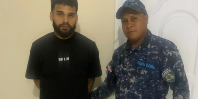 : Arrestan a hombre por delitos de alta tecnología