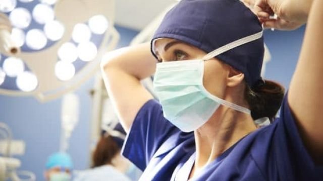 Professionnel_sanitaire-550x367-1.jpeg