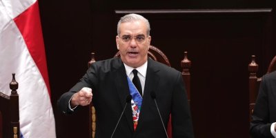 abinader advierte caso senasa llegara hasta las ultimas consecuencias 7475c4d6 focus min0.01 0.39 896 504