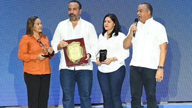 ana-xiomara-cortes-inefi-reconocimiento.jpeg