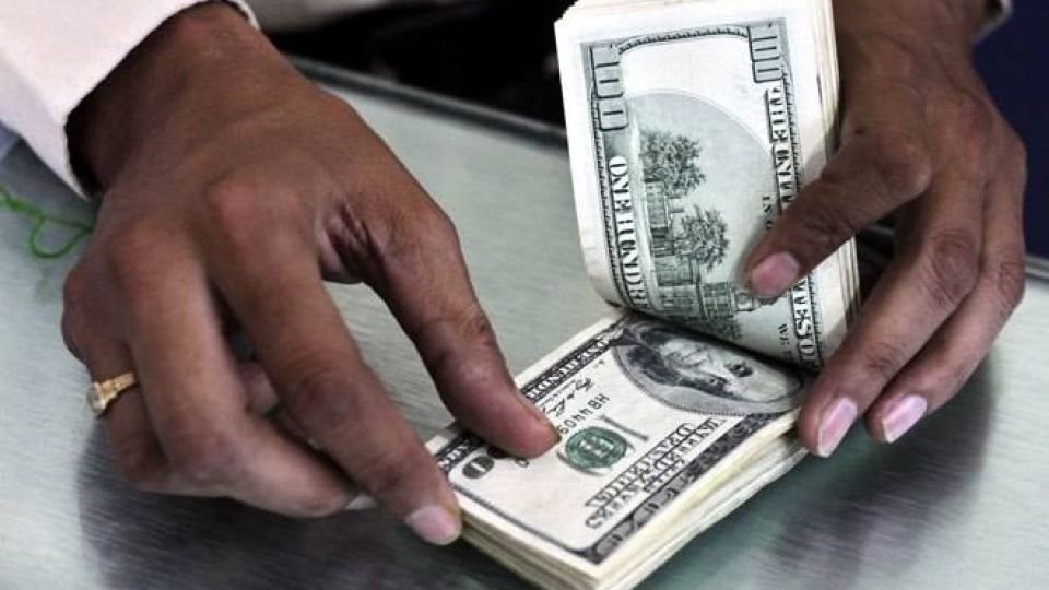 dollar4_660_091313023751_040919095354.jpg