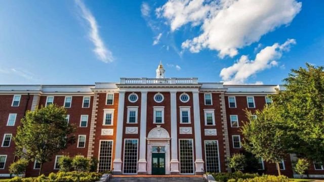 harvard-f171e961-focus-0-0-896-504.jpg