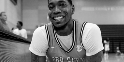 Matan a tiros al baloncestista profesional Kinu Rochford en pleno torneo en Harlem
