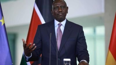 presidente-de-kenia-visita-haiti-en-medio-de-dudas-de-los-esfuerzos-para-luchar-contra-pandillas-focus-0-0-896-504.jpg